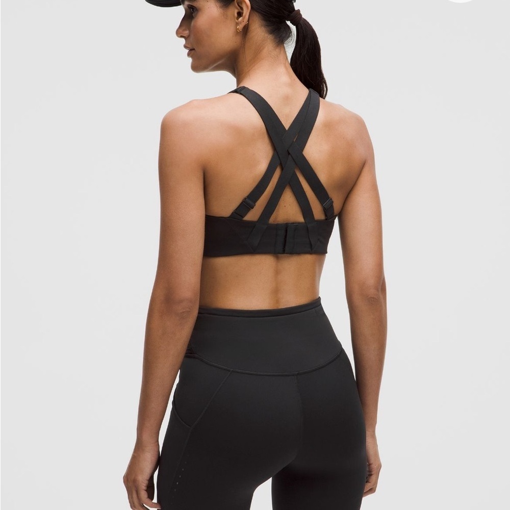 Lululemon Athletica Energy Sports Bra - Picture 2 of 4